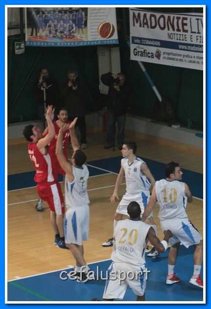 130323 Aquila 151_tn.jpg